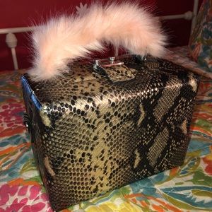 Snakeskin Trunk CrossBody Bag w/ Pink Fur Handle💓